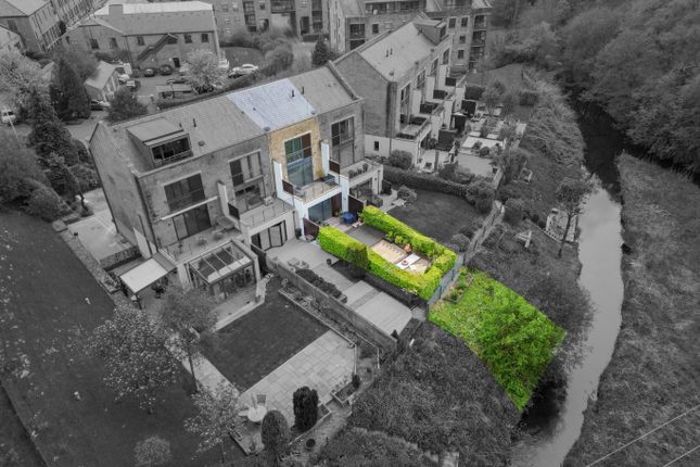 3 bedroom town house for sale