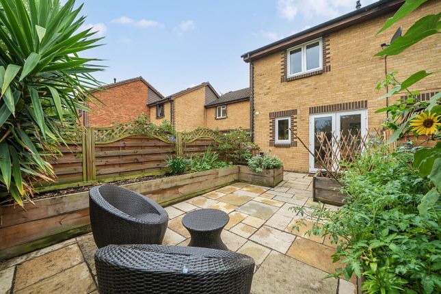 Tarragon Close, New Cross, SE14 2 bed house for sale