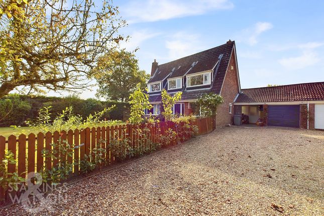 Blofield Corner Road, Little... 4 bed chalet for sale