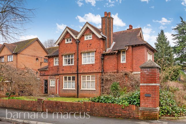 5 bedroom maisonette for sale