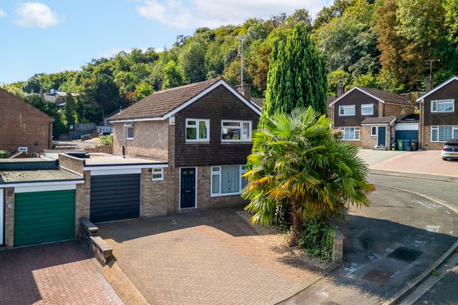 Bay Tree Close, Buckinghamshire HP11 4 bed detached house for sale