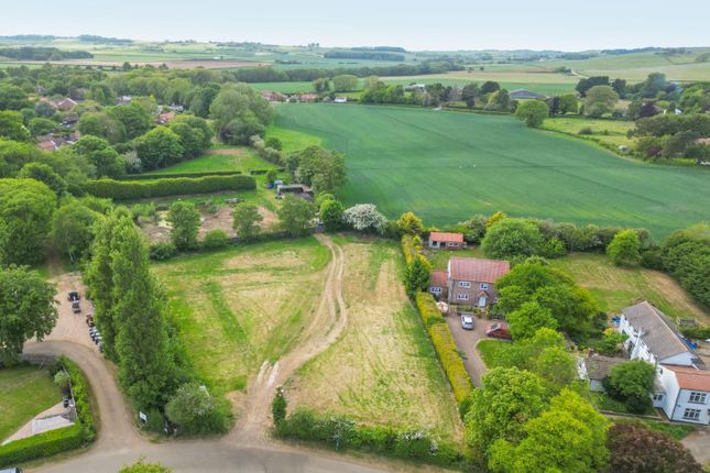 East Road, Tetford 4 bed property with land for sale