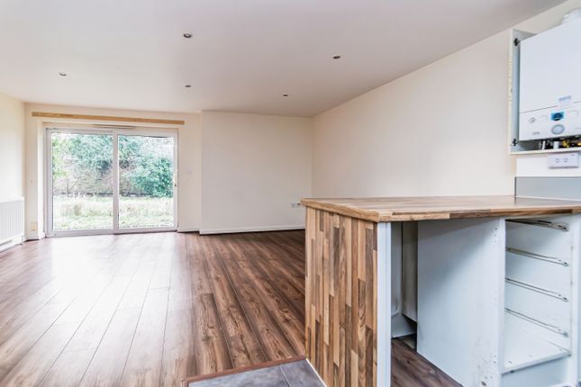 2 bed flat