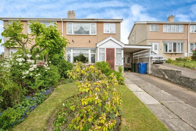 3 bedroom semi-detached house for sale