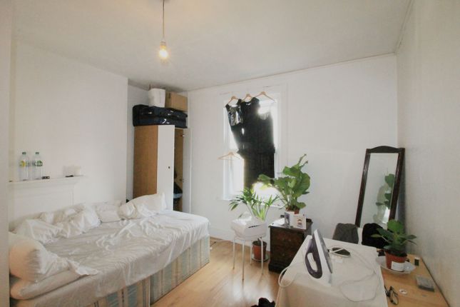 Holloway Road, Holloway, London, N7 Studio for sale