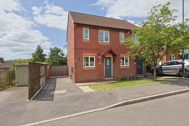 2 bedroom semi-detached house for sale