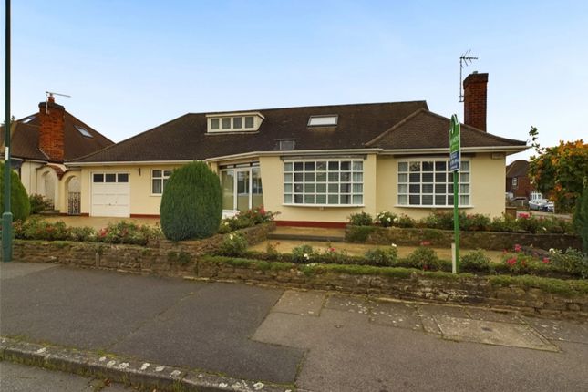 Templeoak Drive, Nottingham NG8 4 bed detached bungalow for sale