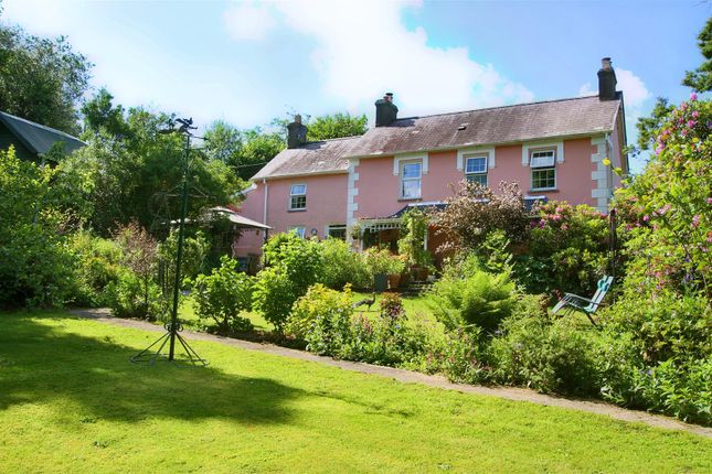 Henllan, Llandysul 3 bed detached house for sale
