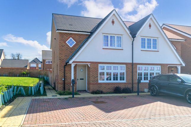 3 bedroom semi-detached house for sale