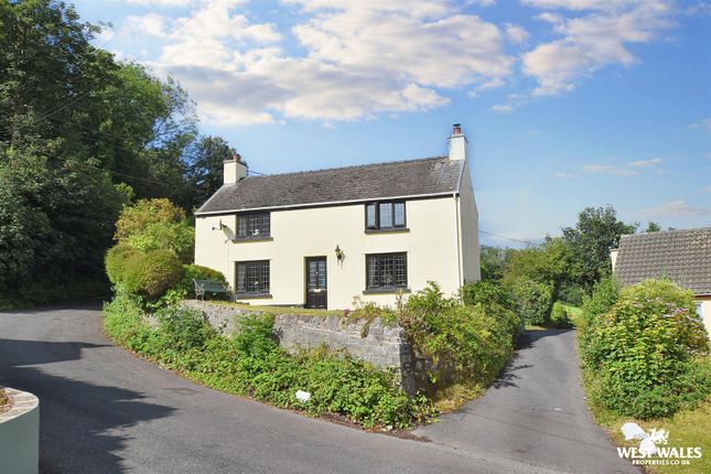 Penally, Tenby 3 bed detached house for sale