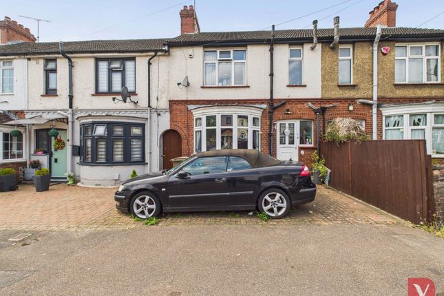 North View Road, Luton LU2 3 bed terraced house for sale
