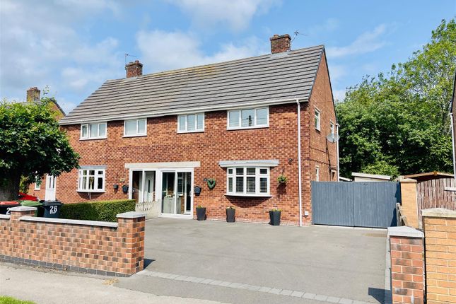 3 bedroom semi-detached house for sale