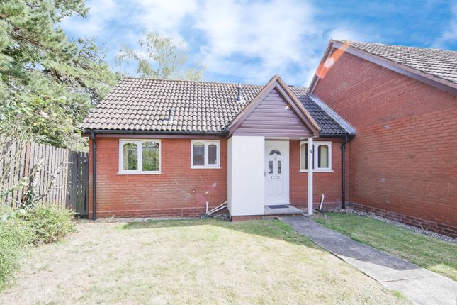 2 bedroom terraced bungalow for sale
