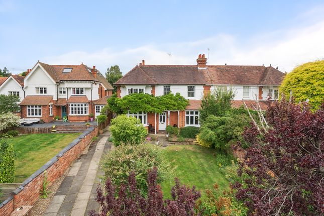 5 bedroom semi-detached house for sale