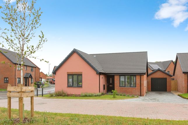 2 bedroom detached bungalow for sale