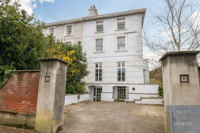 7 bed semi-detached house