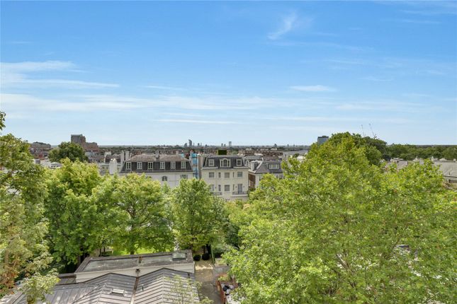 Campden Hill Gate, Duchess Of... 4 bed apartment for sale