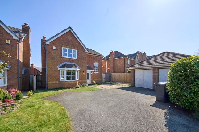 Copeland Drive, Wigan WN6 4 bed detached house for sale