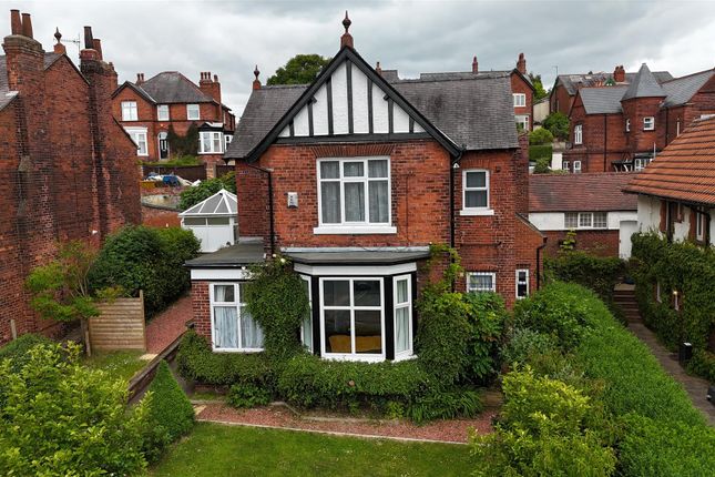 Manor Road, Scarborough 5 bed detached house for sale