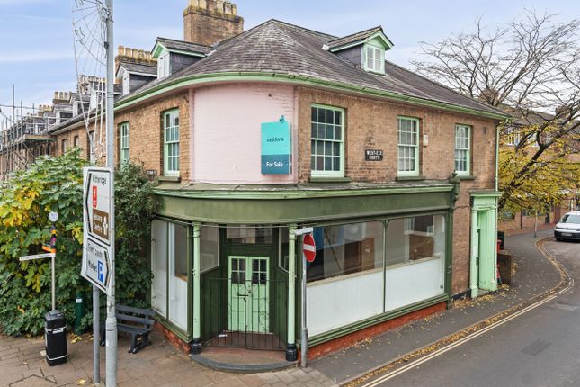 St. Paul Street, Tiverton, Devon, EX16 3 bed end of terrace house for sale