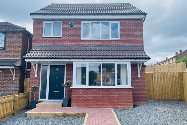 Sandfield Road, West Bromwich, B71 3 bed detached house for sale