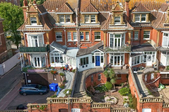Queens Park Road, Paignton 2 bed flat for sale