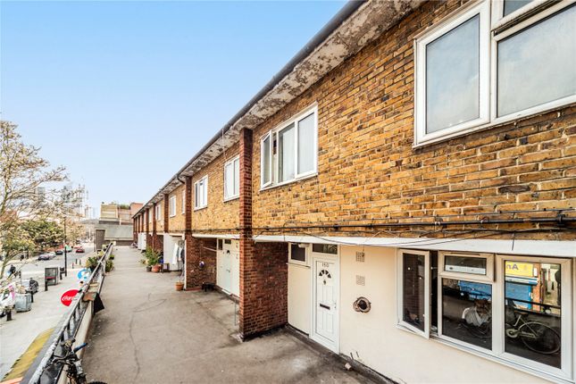 Salmon Lane, Limehouse, London, E14 4 bed maisonette for sale