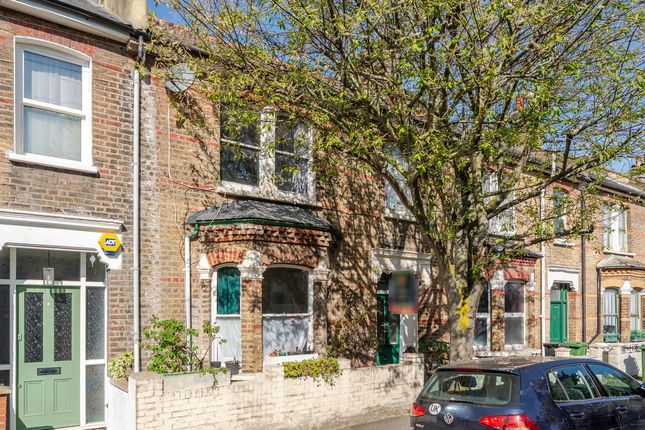 Abdale Road, London, W12 3 bed terraced house for sale