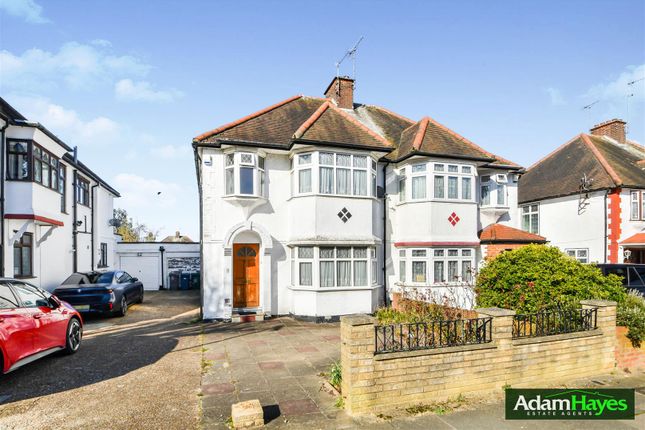 Kenver Avenue, London N12 3 bed semi