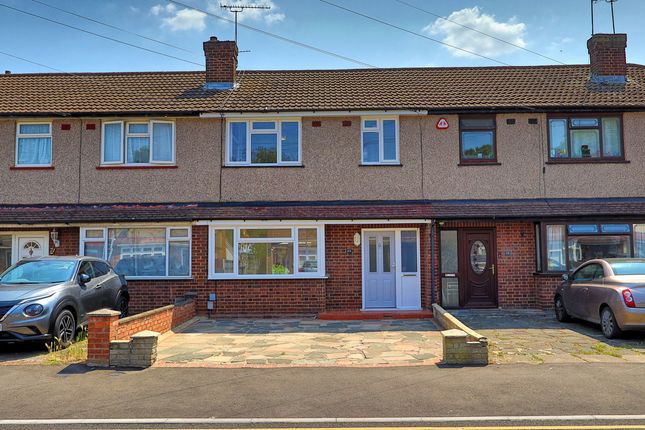 Birkdale Avenue, Romford, RM3 3 bed terraced house for sale
