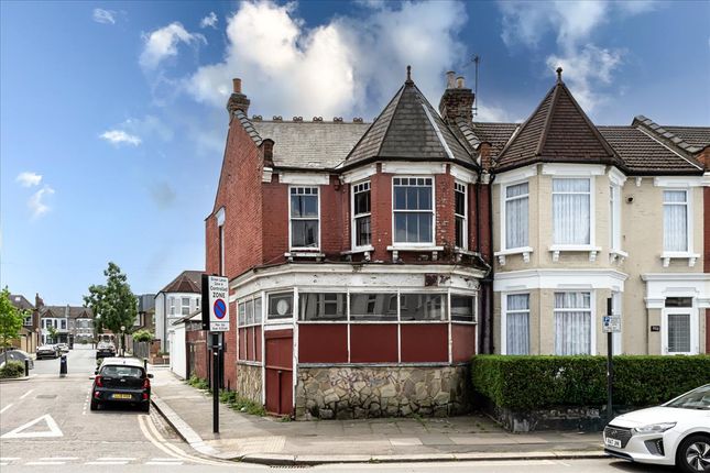 St Ann's Road, London, N15 3 bed apartment for sale