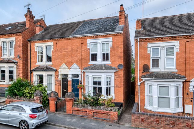 Albert Road, Worcester, WR5 3 bed semi