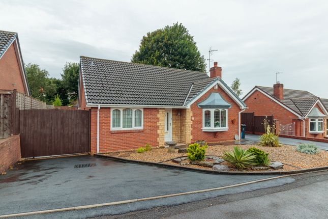 Twickenham Court, Stourbridge DY8 2 bed detached bungalow for sale