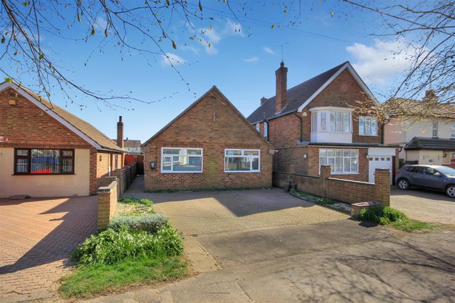 4 bedroom detached bungalow for sale