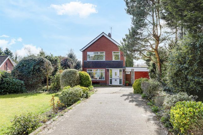 Nottingham Road, Selston NG16 3 bed detached house for sale