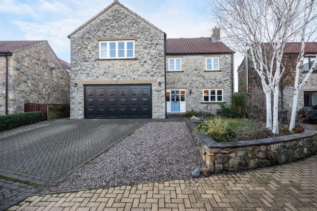 6 bedroom detached house for sale