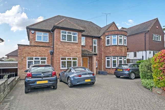 Mill Hill NW7 4 bed detached house for sale