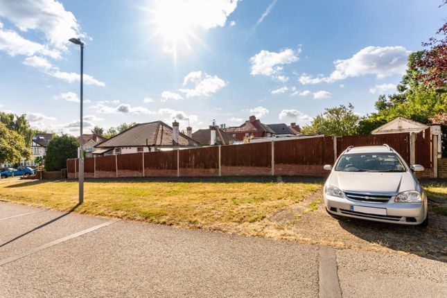 Elmbridge Avenue, Berrylands... 2 bed bungalow for sale