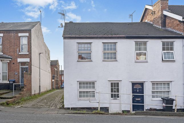 2 bedroom semi-detached house for sale