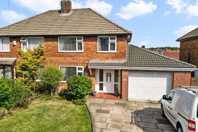 Moore Avenue, Thelwall, WA4 3 bed semi