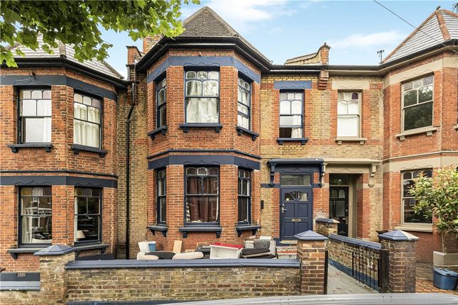 Mildenhall Road, London, E5 3 bed terraced house for sale