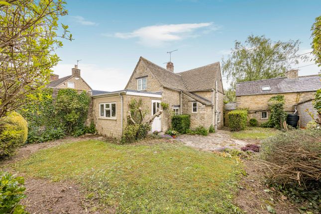 Church Street, Meysey Hampton... 3 bed detached house for sale