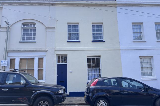 4 bedroom terraced house for sale