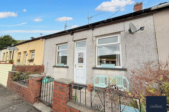 Mountain Row, Blaenllechau, CF43 2 bed terraced house for sale