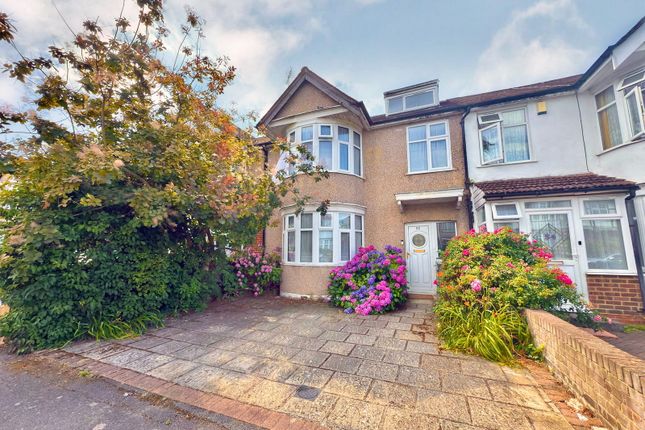Alicia Avenue, Harrow HA3 3 bed terraced house for sale