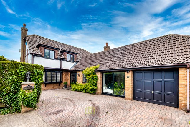 Brooklyn Drive, Humberston DN36 4 bed detached house for sale