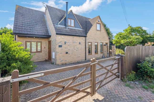 Green Lane, St Neots PE19 3 bed detached house for sale