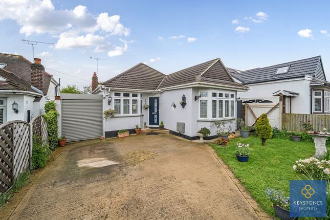 Mashiters Hill, Rise Park, RM1 3 bed detached bungalow for sale