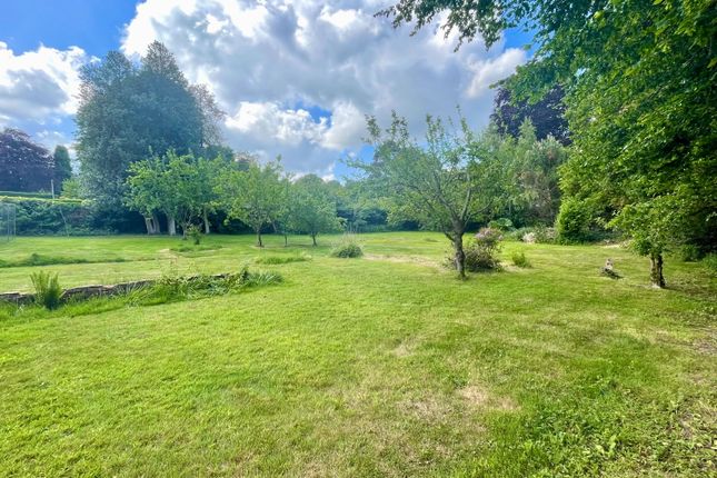 Rockfield Road, Oxted RH8 Detached house for sale