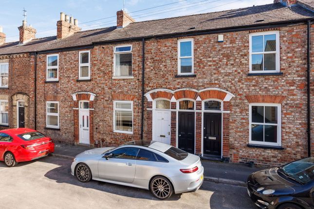 Lansdowne Terrace, York YO10 2 bed terraced house for sale